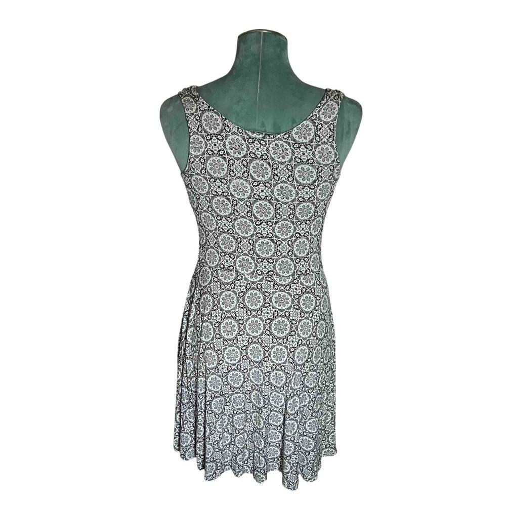 Women's American Rag Cie Mini Skater Tank Dress Black White Floral Print Size L - Picture 2 of 6